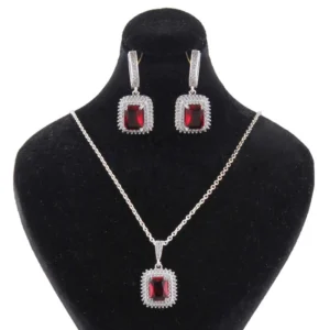 طقم الملكة الياقوتي